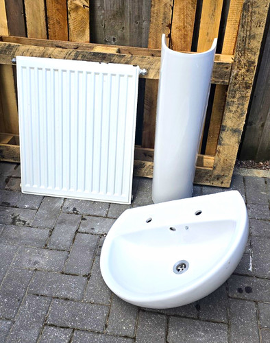 White ceramic wall mounted - white,