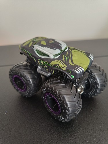 Hot wheels venomized hulk - hot,