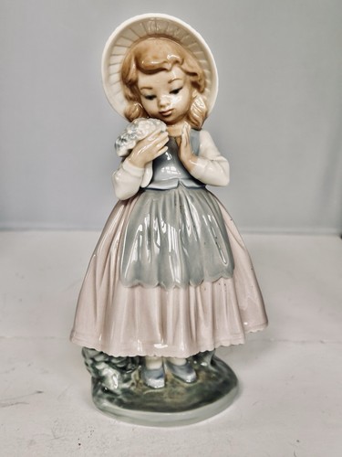 Lladro nao 1986 - nao, with