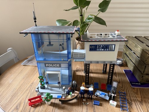 Playmobil police station - playmobil,