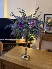 Elegant Centrepiece In Gold