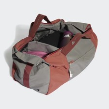 ADIDAS BY STELLA MCCARTNEY Studio recycled-polyester sports bag RRP £200