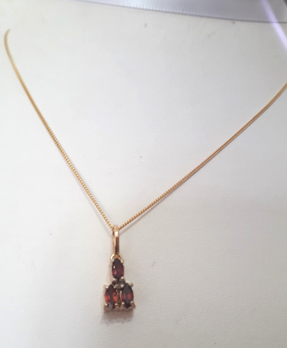 Rajasthan garnet pendant on - garnet,