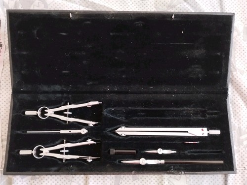 Drawing instruments set the - instruments, in