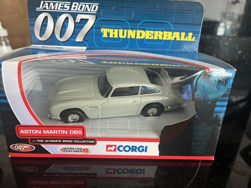 Corgi ty06901 james bond - james,
