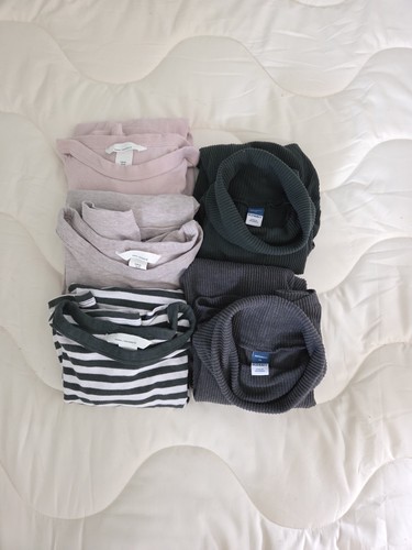 Old navy maternity - /,