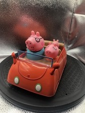 VTG Peppa Pig Car with Family