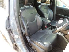 Jeep Cherokee seats front and