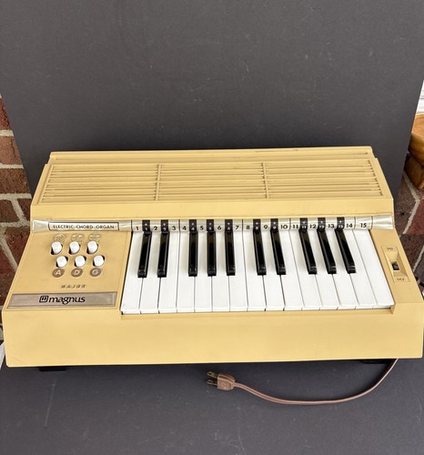 Vintage magnus portable - vintage,