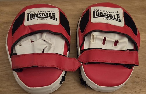 Lonsdale hook jab contender - &,