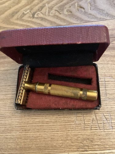 Antique razor and case - antique,
