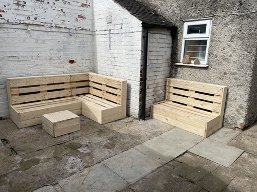 Wooden pallet garden furniture - pallet,