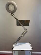 Magnifying Lamp