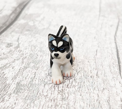 Husky puppy minifig - puppy, mini