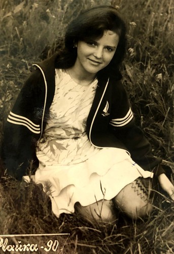 1990 young woman smile - young,