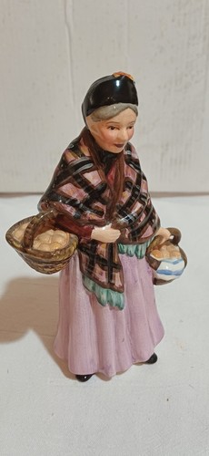 Royal doulton figurines - royal,