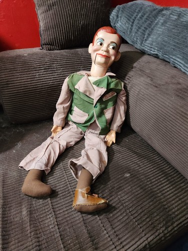 Jerry mahoney ventriloquist - jerry,