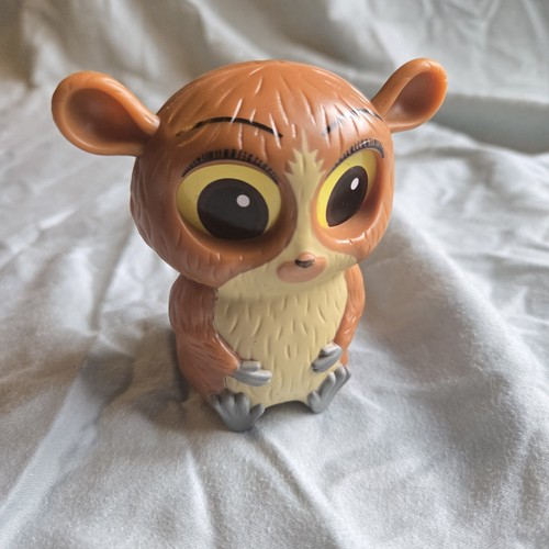 Mort the lemur burger king - mort,