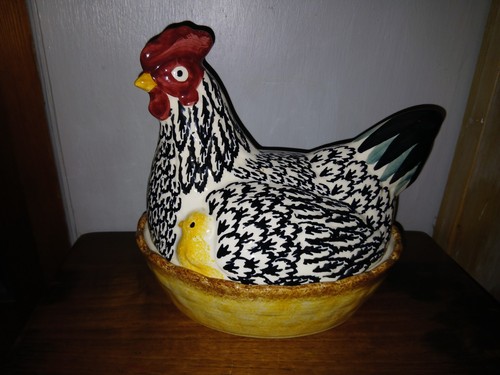 Emma bridgewater hen nest - hen, on