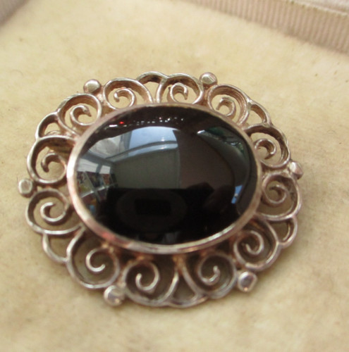 Vintage whitby jet sterling - whitby, &