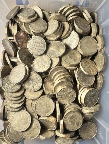 Unsorted brass threepence - unsorted,