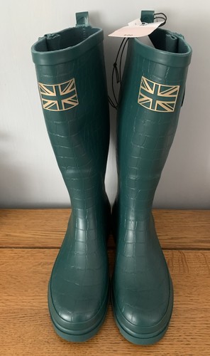 Bnwt forest green croc - forest,
