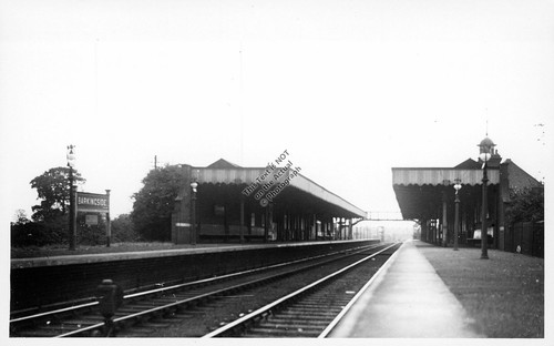 1938 barkingside train - train, station