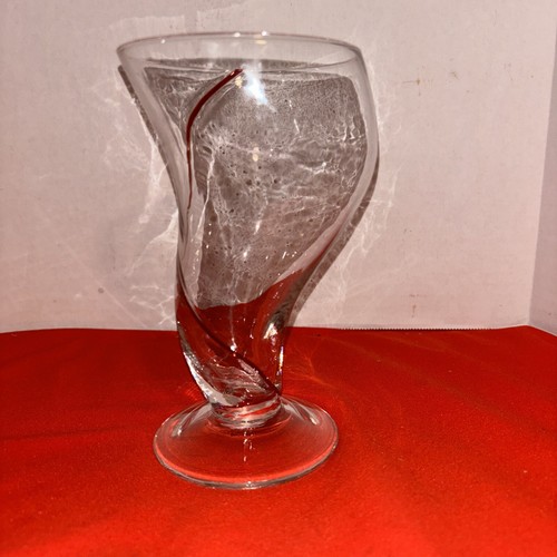 Source red swirl glass wonky - 1,
