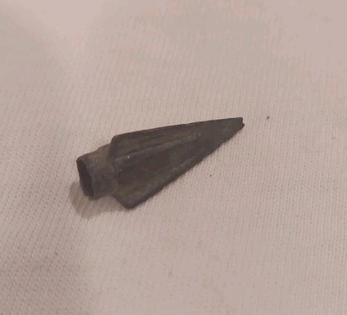 Ancient roman bronze arrowhead - bronze,