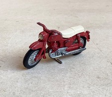 BRITAINS - 1:32 scale, No.9693 - HONDA BENLY MOTORCYCLE (1965-1970)
