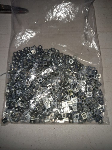 Meccano 200 zinc square nuts - meccano,