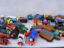 DIECAST THOMAS THE TANK ENGINE TAKE & PLAY