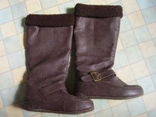 Ladies brown boots 'fur' lined