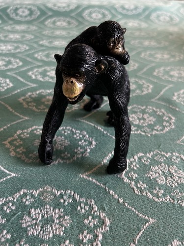 Chimpanzee animal toy mother - animal,