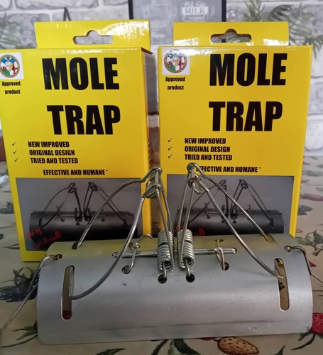 Mole traps tunnel scissor - traps,