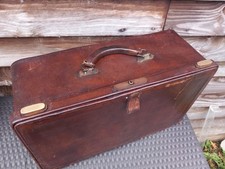 Antique Leather Side Opening Gladstone Style Case/bag