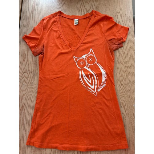 B20 women hooters girl worn - b20, women's