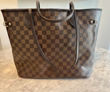 Louis Vuitton Neverfull Tote