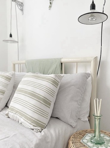 Vintage white black enamel - &,