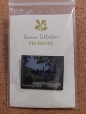 National Trust NUFFIELD PLACE Souvenir Pin Badge 