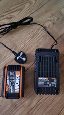Worx Wa3551 20V 2.Ah Battery And  Worx WA3880 Charger