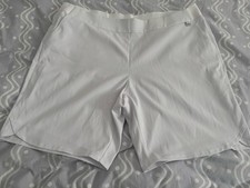 Ladies Greg Norman Golf Shorts XXL White - Ladies Golf Shorts White 20 / 22