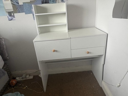 Vanity dressing table - vanity,