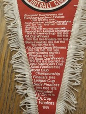 Manchester United Vintage Football Pennant From 1977 "Docs Red Devils"