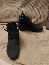 The Art Company Black Leather