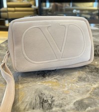 BN Valentino Luxury Beauty/Make up pouch in Nude/beige ?