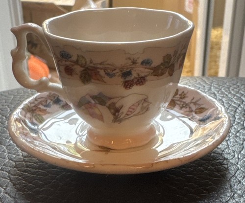 Royal doulton bone china - doulton,
