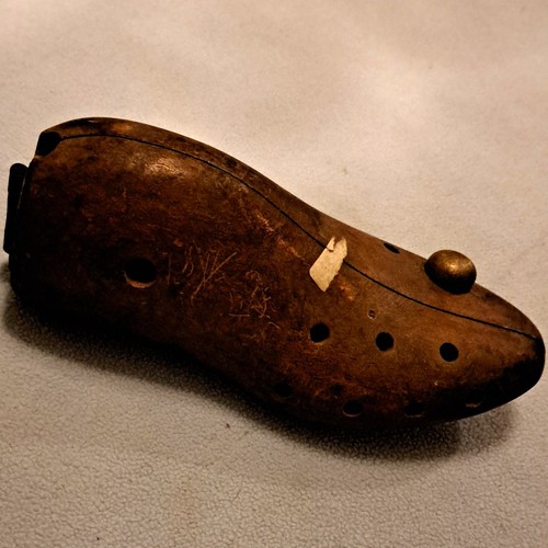 Antique wooden bunion - antique,