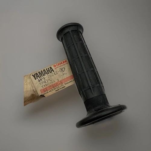 Yamaha grip right dt125r - grip,