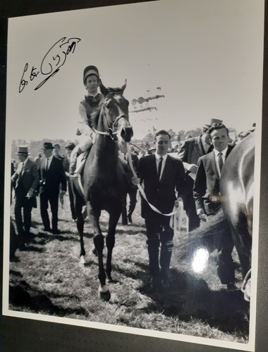 Lester piggott finishes the - piggott,